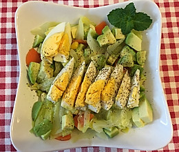 牛油果色拉的做法