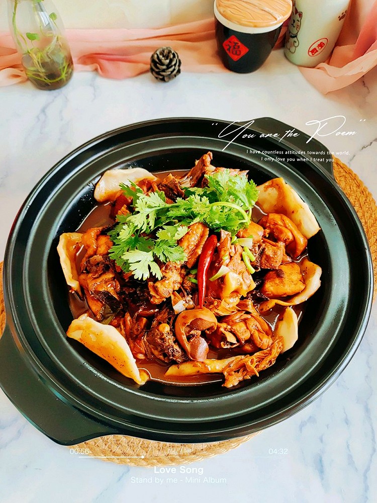 中秋家宴来个地锅鸡的做法