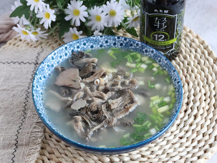 家常版羊杂汤，简单好做，不腥不膻，超好喝的做法