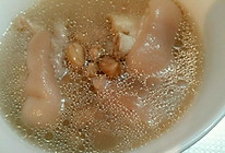 猪蹄炖花生米的做法