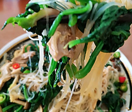 #珍选捞汁 健康轻食季#捞汁菠菜鸡丝海鲜菇的做法