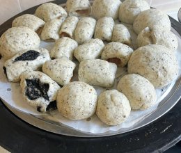 黑芝麻夹心馒头的做法