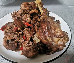 不加一滴油的红烧鹅肉的做法