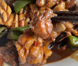 #少盐饮食 轻松生活#鸡块炖鱿鱼的做法