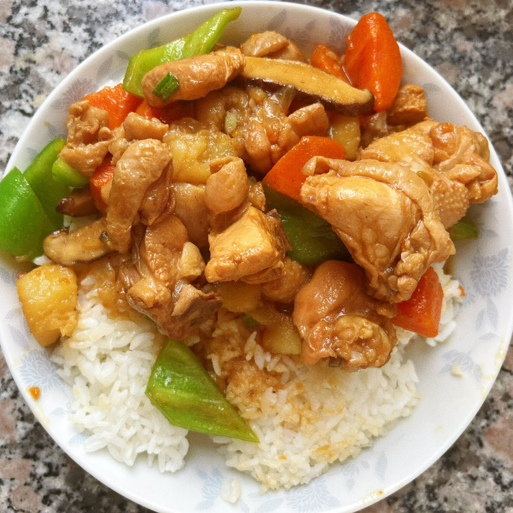 超下饭的土豆焖鸡的做法