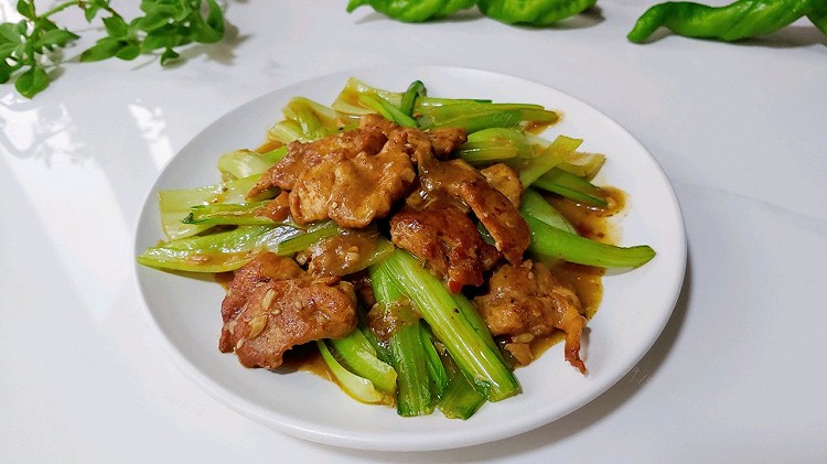 蒜辣肉片炒油菜的做法