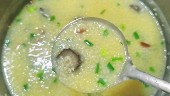 海参小米粥的做法