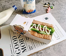 烤肠盒子三明治#丘比三明治#的做法