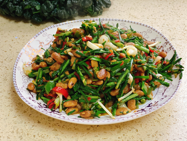 野葱炒臭豆豉的做法