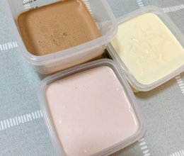 榴莲巧克力草莓冰淇淋的做法