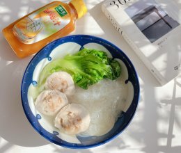 #让每餐蔬菜都营养美味#清汤丸子粉丝的做法