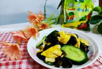 #轻食季怎么吃#鸡蛋黄瓜炒木耳的做法