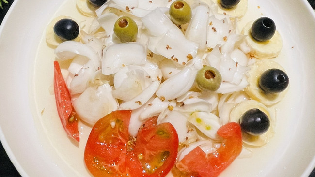 青黑橄榄百合香焦一点红的做法