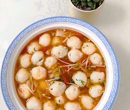 番茄金针菇巴沙鱼丸汤的做法