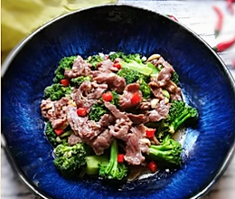 香辣牛肉西兰花的做法
