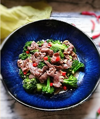 香辣牛肉西兰花的做法