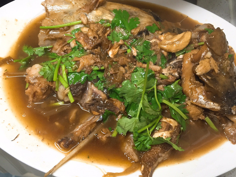 鱼头泡饼的做法