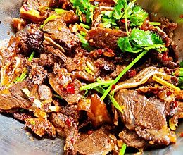 凉拌卤猪尖，牛腱的做法