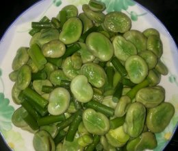 蒜苗炒蚕豆的做法