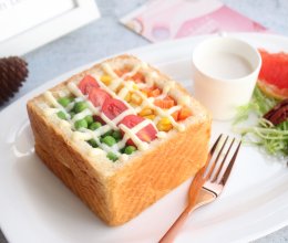 #夏日消暑，非它莫属#【彩虹吐司沙拉】吃定彩虹的做法