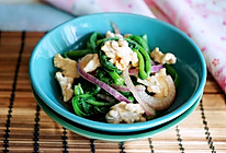 #入秋滋补正当时#抗氧化又补脑的鲜核桃拌菠菜的做法