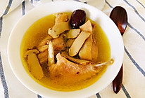 滋补松茸老母鸡汤的做法