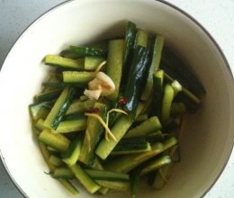 凉拌黄瓜的做法