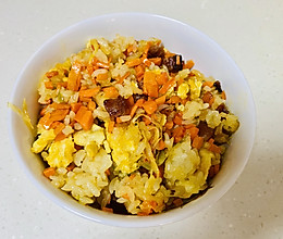 黄金腊肠炒饭的做法