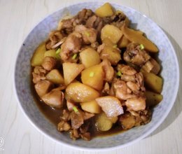 美味又经典的土豆烧鸡腿的做法