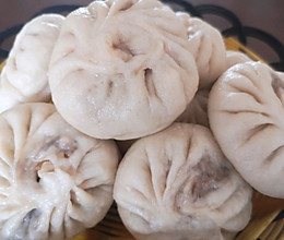 不能辜负冬天的萝卜粉条包子的做法