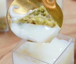 防止孩子中暑神器绿豆椰奶糕，惊了消暑小甜品成本竟然不到五块钱的做法