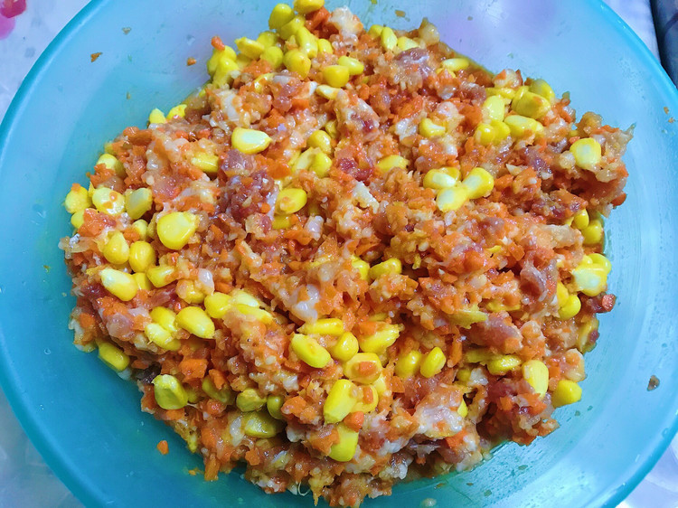 饺子馅这样调,超级鲜甜(附:剩余饺子皮怎么煮好吃?)的做法