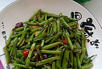 #一勺葱伴侣，成就招牌美味#酱爆空心菜杆的做法