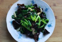 木耳菜炒黑木耳的做法