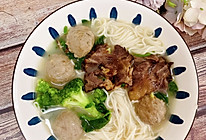 #秋日养生这样吃#牛肉丸面的做法