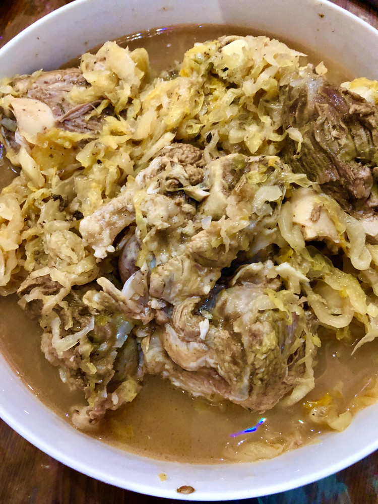 酸菜炖大骨头的做法