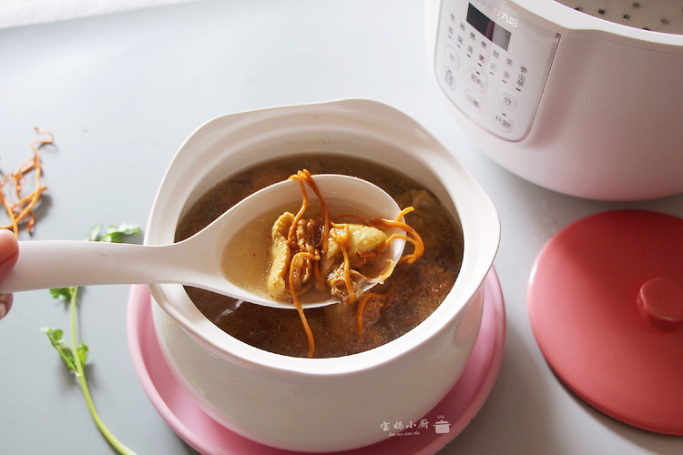 冬季滋补老鸭汤的做法