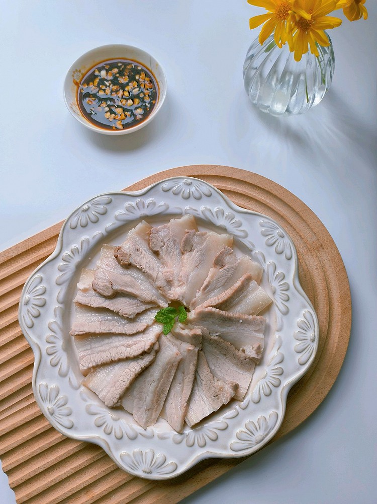 蒜泥白肉的做法