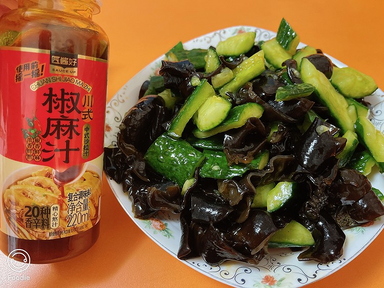 凉拌黄瓜黑木耳的做法