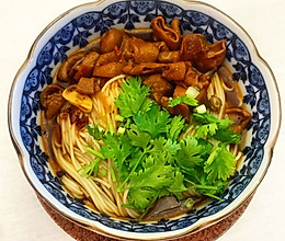 肥肠面的做法