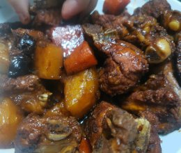 排骨炖土豆的做法