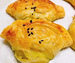 #餐桌上的春日限定#榴莲酥的做法