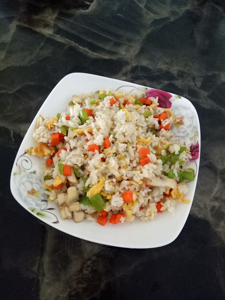 尖椒蛋炒饭的做法