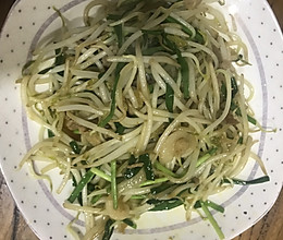 绿豆芽炒韭菜肉丝美肌肤利湿热降血脂软化血管的做法