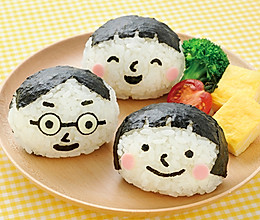 造型百变的小明一家登场了的做法