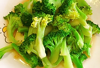 蒜蓉蚝油西兰花的做法