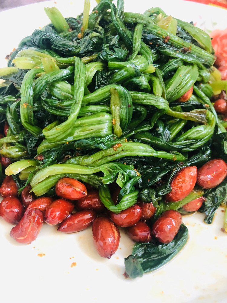 老醋菠菜花生（果仁菠菜）的做法