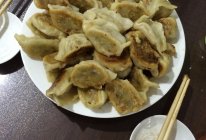水煎饺的做法