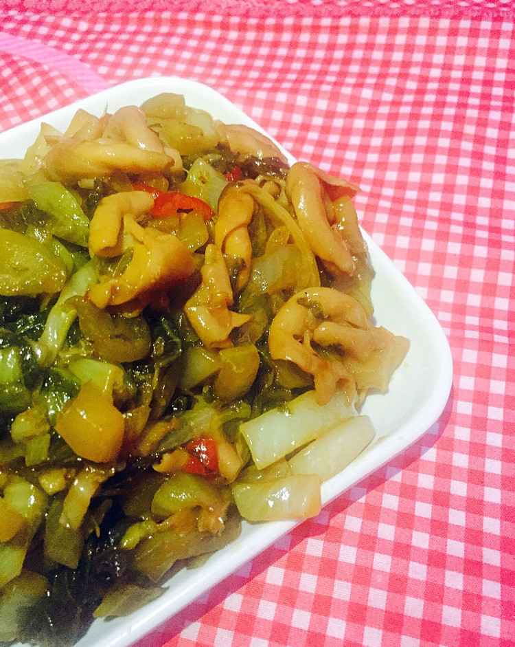 重口味-酸菜炒猪大肠的做法