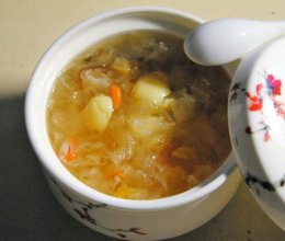 银耳莲子羹的做法